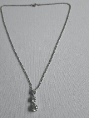 Silver Tone 3 Stone Graduated Cubic Zirconia Drop Pendant Necklace Past Present